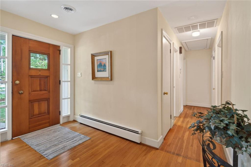 Photo 3 of 32 residential for sale in Newport News virginia Photo 3 of 32 residential for sale in Newport News virginia