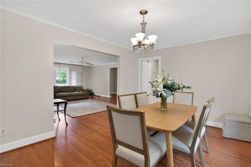Photo 11 of 42 residential for sale in Virginia Beach virginia