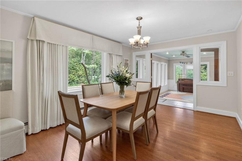 Photo 13 of 42 residential for sale in Virginia Beach virginia