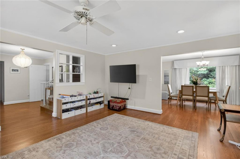 Photo 14 of 42 residential for sale in Virginia Beach virginia