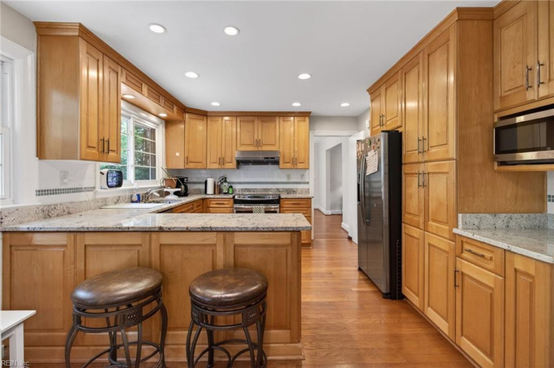 Photo 18 of 42 residential for sale in Virginia Beach virginia