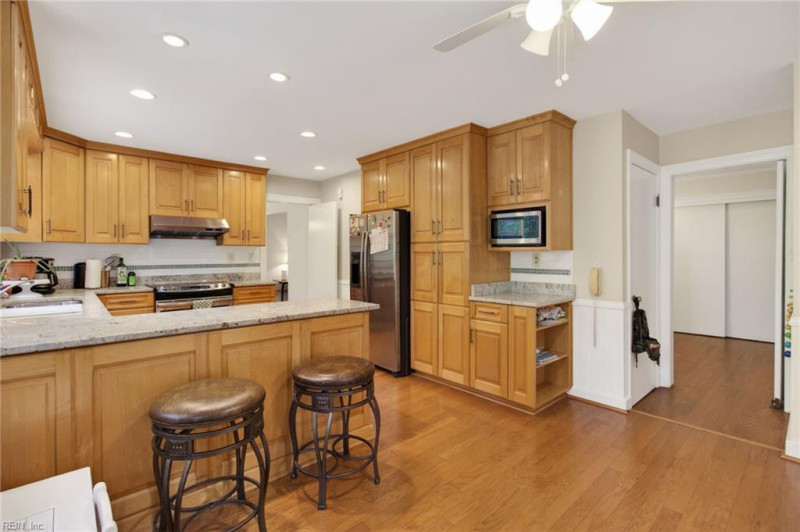 Photo 19 of 42 residential for sale in Virginia Beach virginia