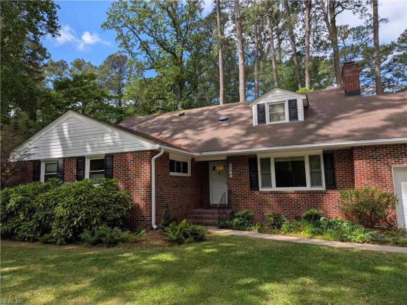 Photo 2 of 42 residential for sale in Virginia Beach virginia