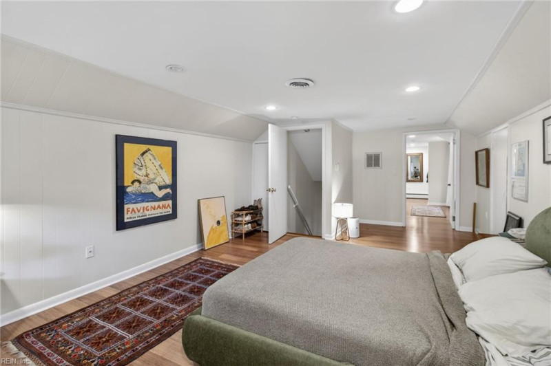 Photo 33 of 42 residential for sale in Virginia Beach virginia