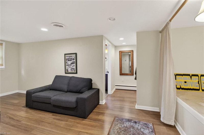 Photo 34 of 42 residential for sale in Virginia Beach virginia