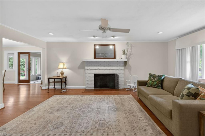 Photo 8 of 42 residential for sale in Virginia Beach virginia
