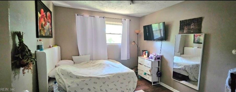 Photo 6 of 11 residential for sale in Norfolk virginia