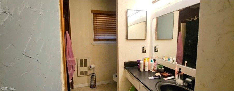 Photo 7 of 11 residential for sale in Norfolk virginia