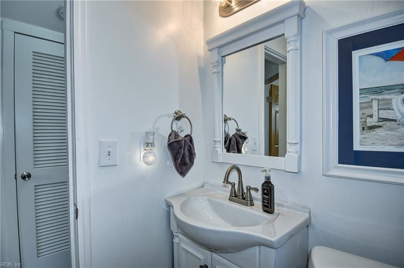 Photo 31 of 41 residential for sale in Norfolk virginia