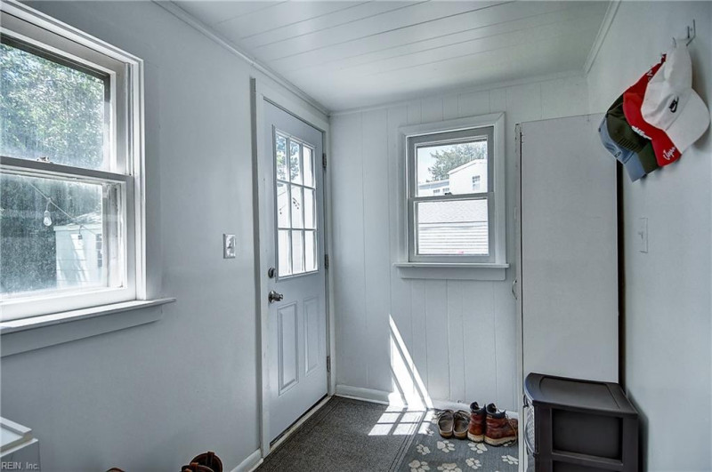 Photo 33 of 41 residential for sale in Norfolk virginia