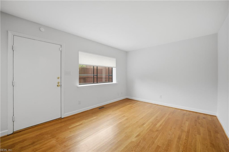 Photo 11 of 36 residential for sale in Norfolk virginia Photo 11 of 36 residential for sale in Norfolk virginia