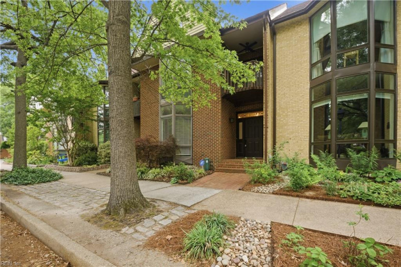 Photo 4 of 36 residential for sale in Norfolk virginia Photo 4 of 36 residential for sale in Norfolk virginia