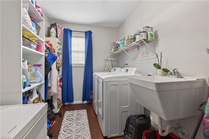 Photo 14 of 48 residential for sale in Suffolk virginia