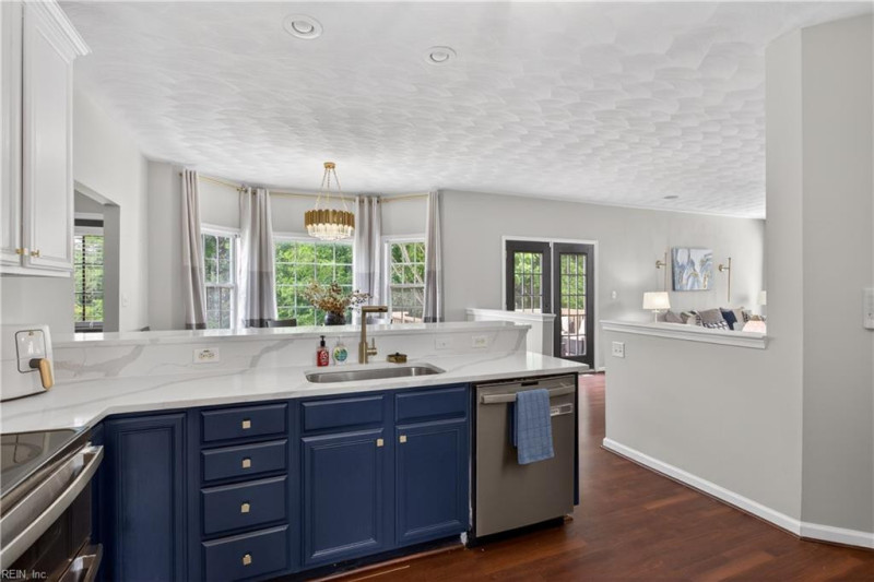 Photo 17 of 48 residential for sale in Suffolk virginia