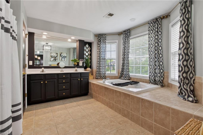 Photo 30 of 48 residential for sale in Suffolk virginia
