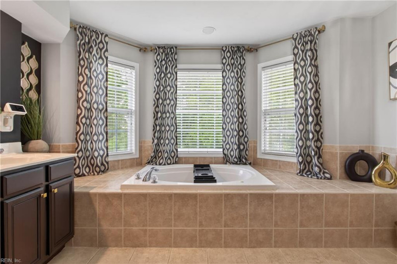 Photo 32 of 48 residential for sale in Suffolk virginia
