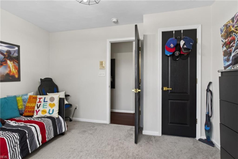 Photo 35 of 48 residential for sale in Suffolk virginia