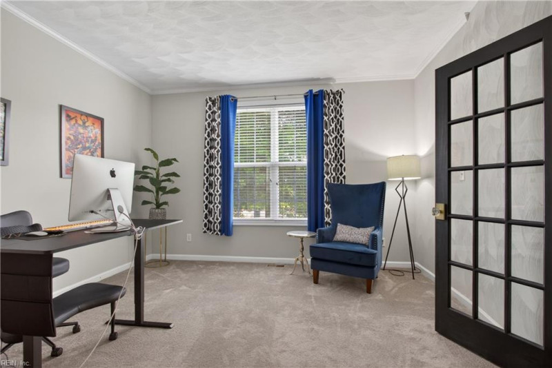 Photo 4 of 48 residential for sale in Suffolk virginia