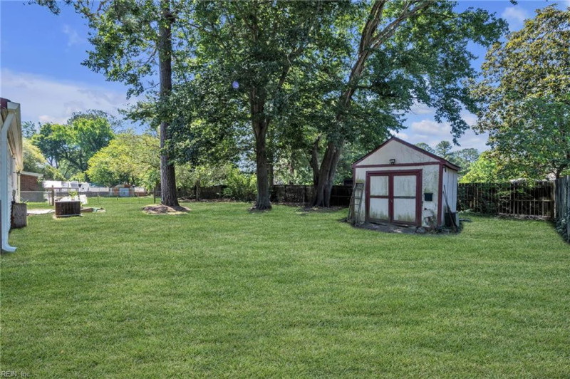 Photo 16 of 20 residential for sale in Virginia Beach virginia
