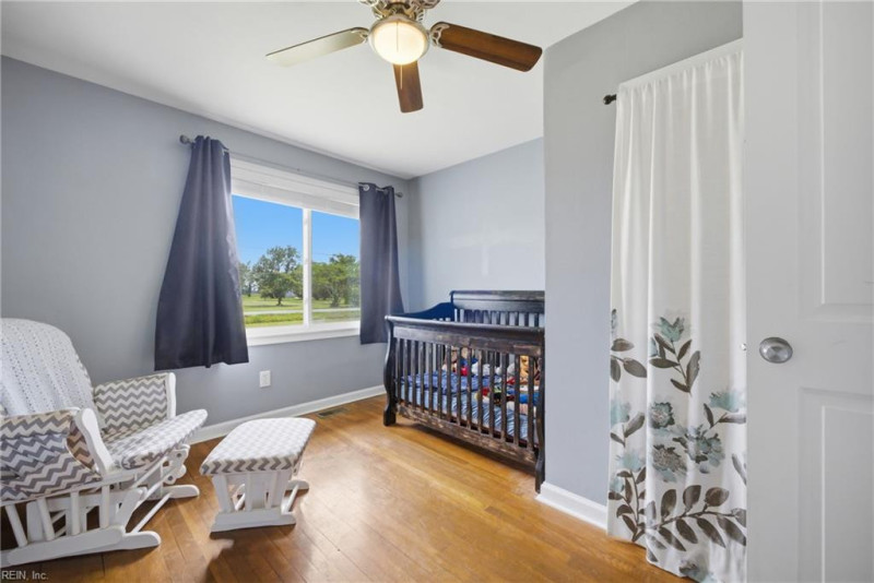 Photo 20 of 41 residential for sale in Chesapeake virginia
