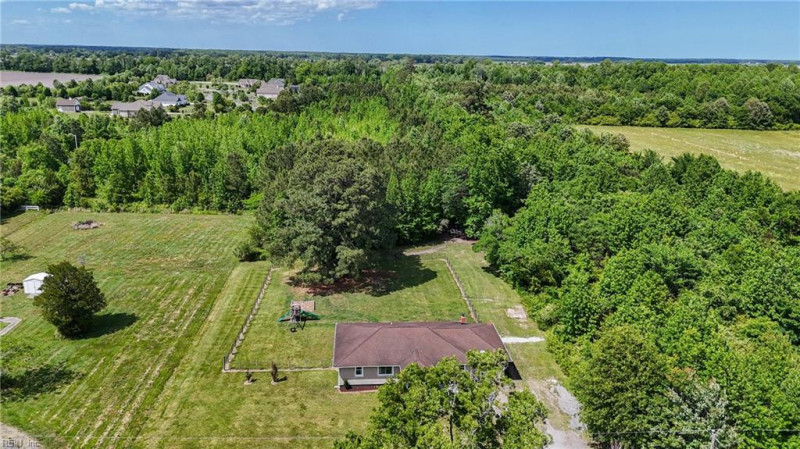 Photo 35 of 41 residential for sale in Chesapeake virginia