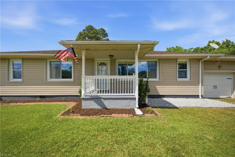Photo 6 of 41 residential for sale in Chesapeake virginia