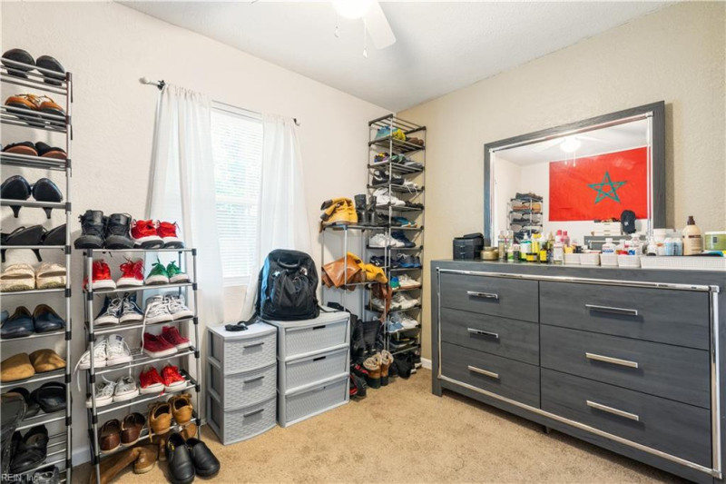 Photo 17 of 22 residential for sale in Hampton virginia