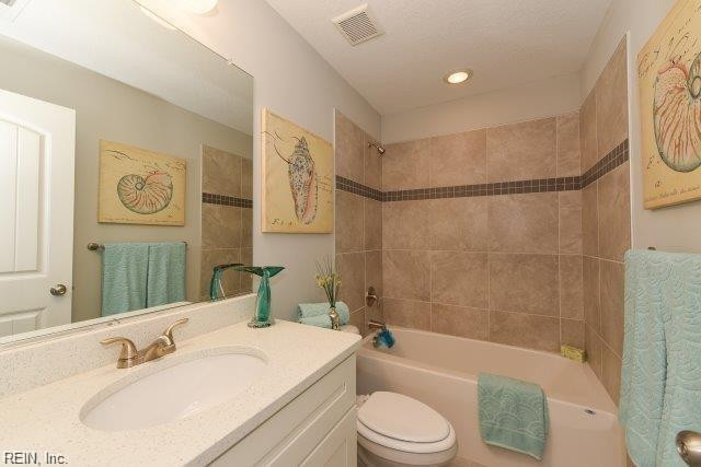 Photo 12 of 23 residential for sale in Norfolk virginia