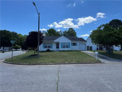 property image for 822 Estelle Court NEWPORT NEWS VA 23608