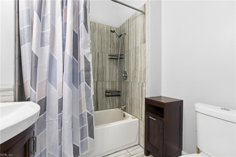 Photo 11 of 25 residential for sale in Newport News virginia