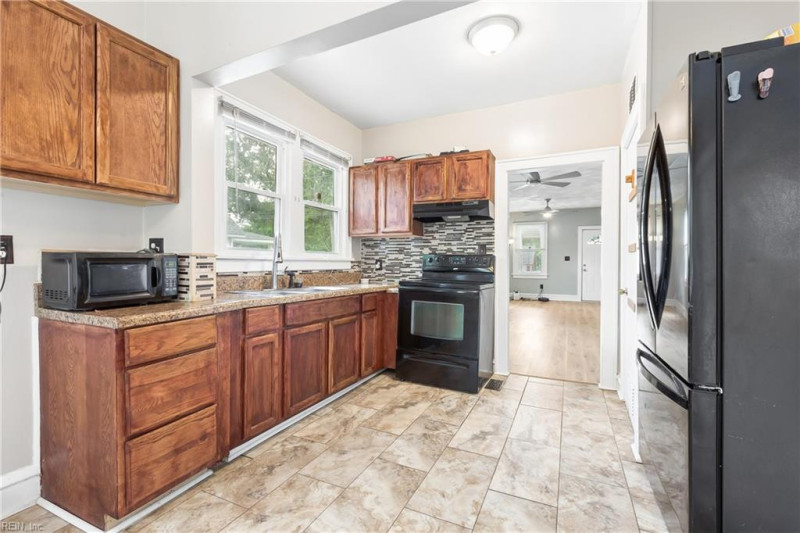 Photo 16 of 25 residential for sale in Newport News virginia