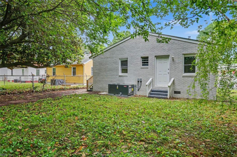Photo 33 of 34 residential for sale in Hampton virginia