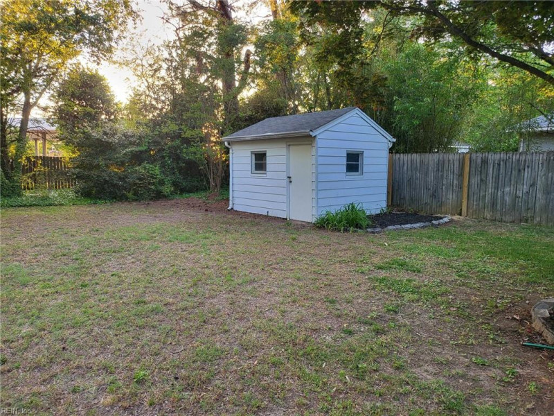 Photo 10 of 42 residential for sale in Newport News virginia Photo 10 of 42 residential for sale in Newport News virginia