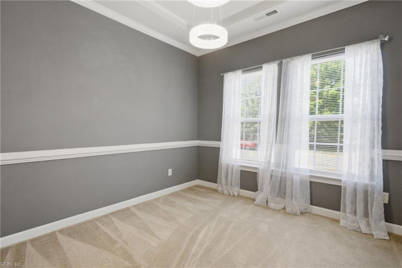 Photo 16 of 50 residential for sale in Chesapeake virginia