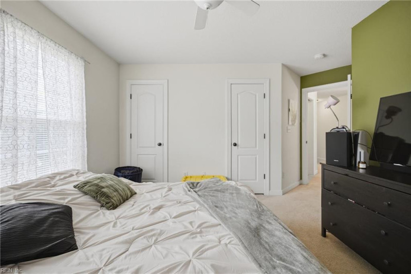 Photo 23 of 50 residential for sale in Chesapeake virginia