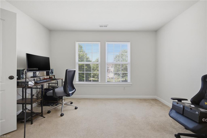 Photo 26 of 50 residential for sale in Chesapeake virginia