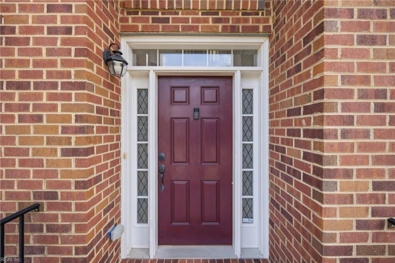 Photo 4 of 50 residential for sale in Chesapeake virginia