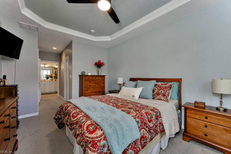 Photo 11 of 25 residential for sale in Chesapeake virginia