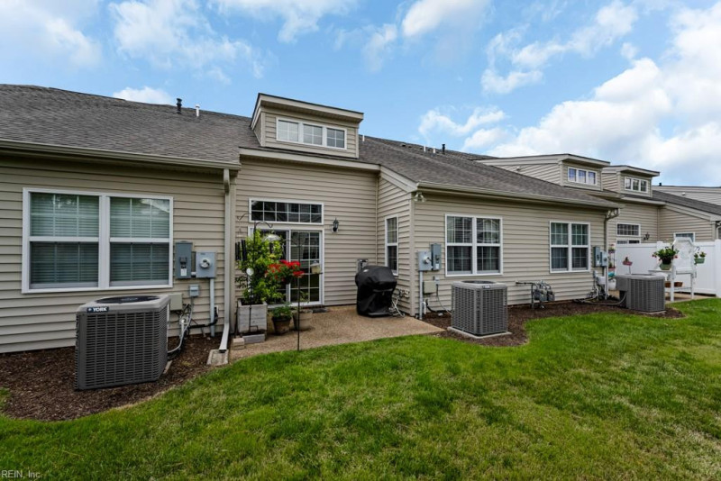 Photo 20 of 25 residential for sale in Chesapeake virginia