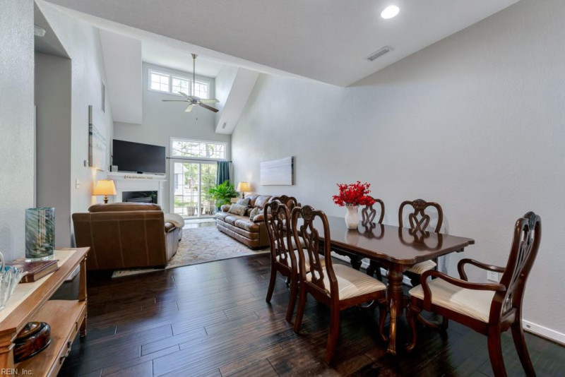 Photo 6 of 25 residential for sale in Chesapeake virginia