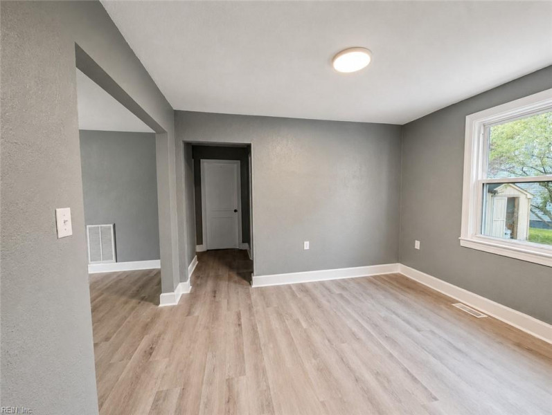 Photo 4 of 24 residential for sale in Norfolk virginia