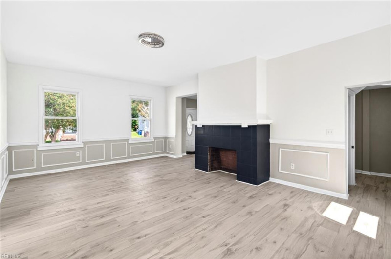 Photo 17 of 40 residential for sale in Norfolk virginia
