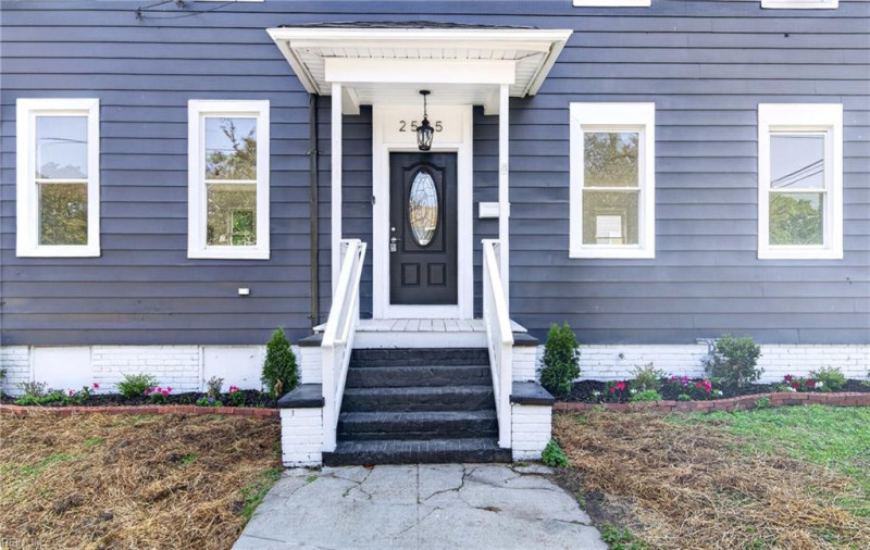 Photo 3 of 40 residential for sale in Norfolk virginia