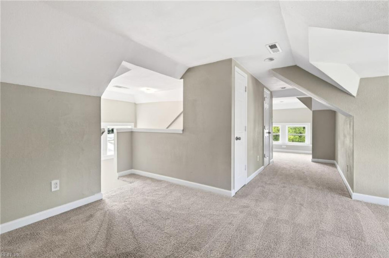 Photo 31 of 40 residential for sale in Norfolk virginia
