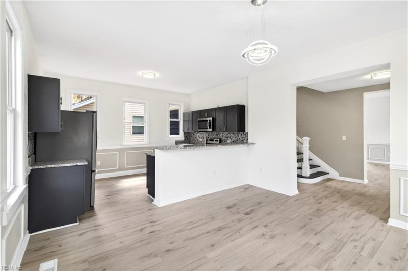 Photo 7 of 40 residential for sale in Norfolk virginia