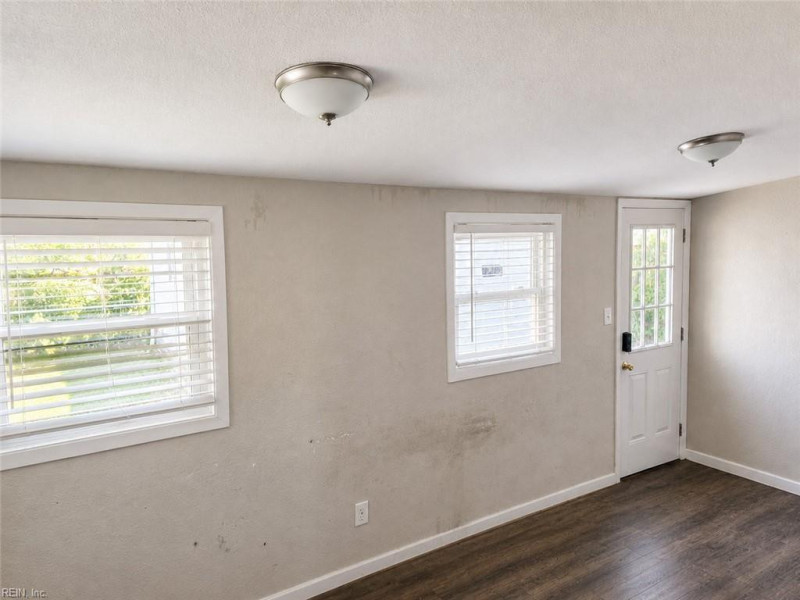 Photo 10 of 17 residential for sale in Hampton virginia