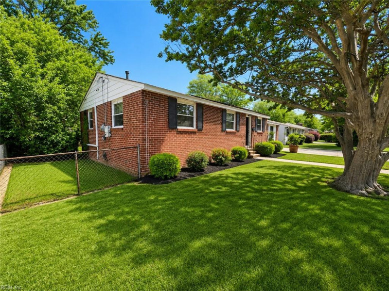 Photo 17 of 17 residential for sale in Hampton virginia