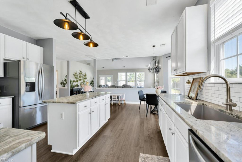 Photo 10 of 50 residential for sale in Chesapeake virginia