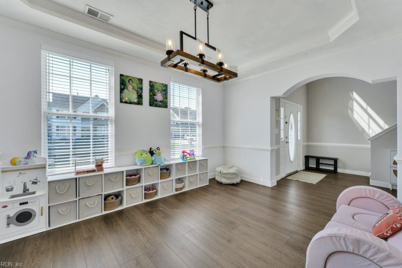 Photo 23 of 50 residential for sale in Chesapeake virginia