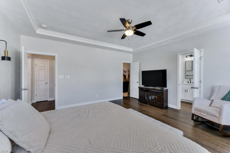 Photo 27 of 50 residential for sale in Chesapeake virginia